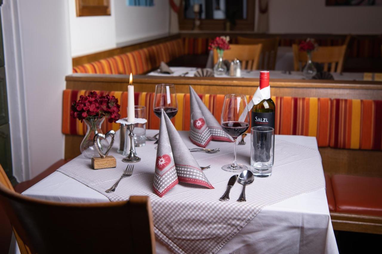 Hotel Restaurant Platzer Gmünd 外观 照片