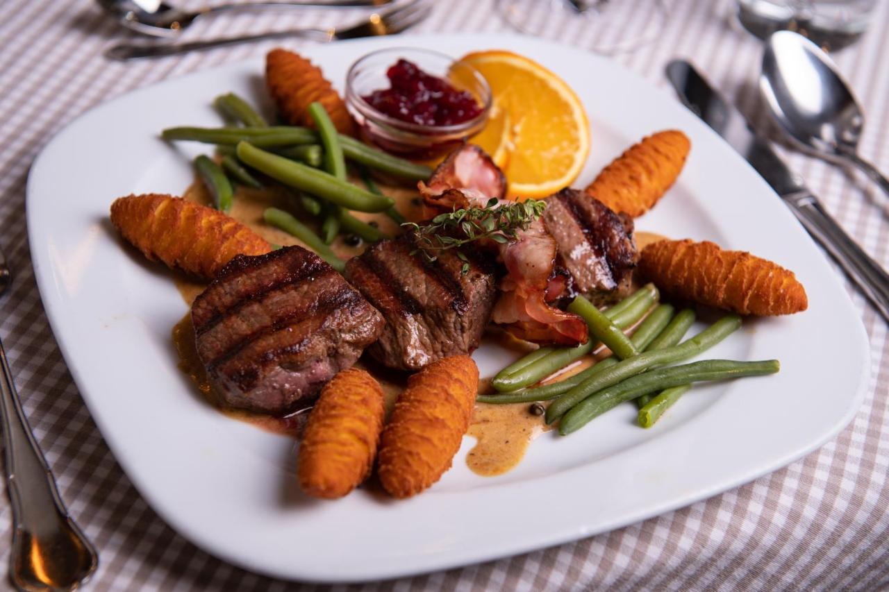 Hotel Restaurant Platzer Gmünd 外观 照片