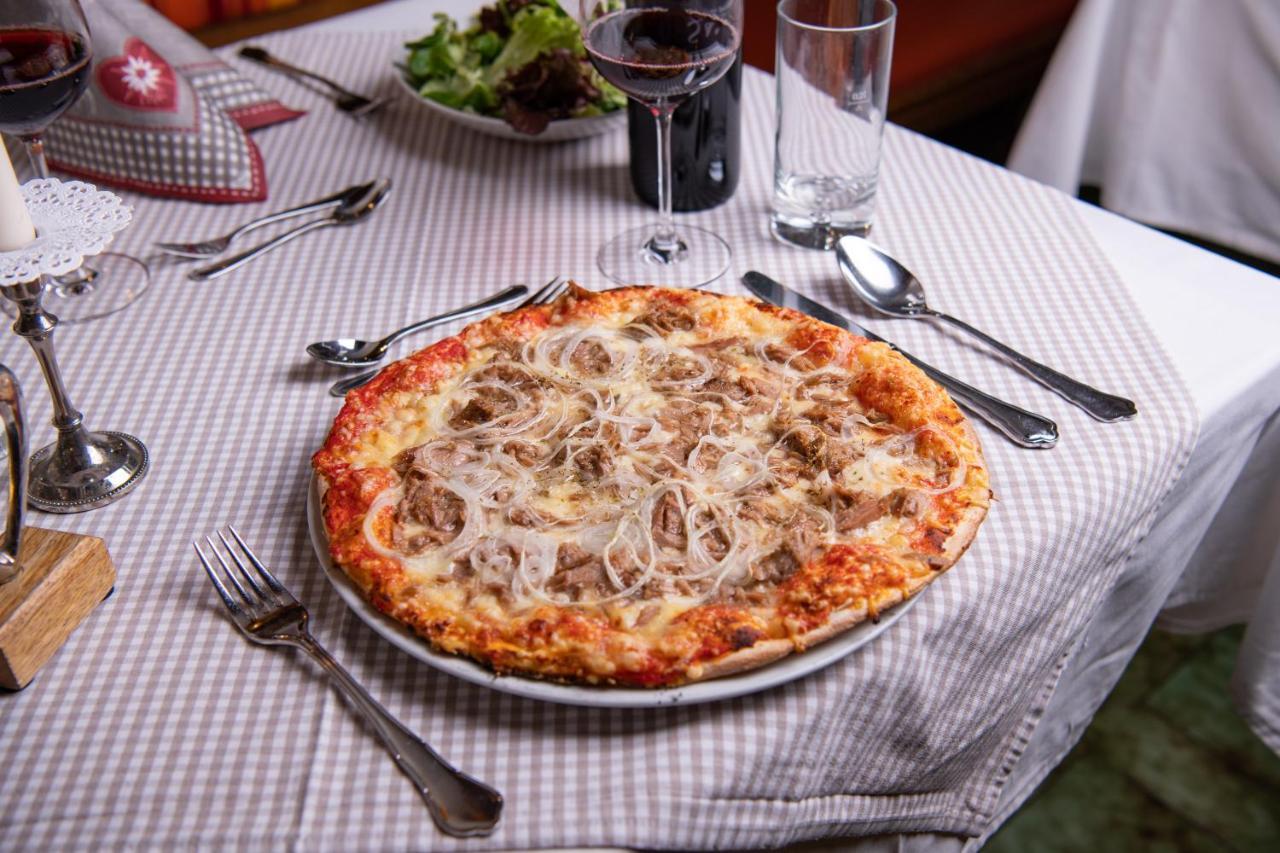 Hotel Restaurant Platzer Gmünd 外观 照片